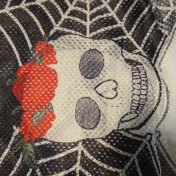 Victoria Harbour Dia De Los Muertos Sheer Mesh Skeletons Cape One Size - Picture 8 of 8